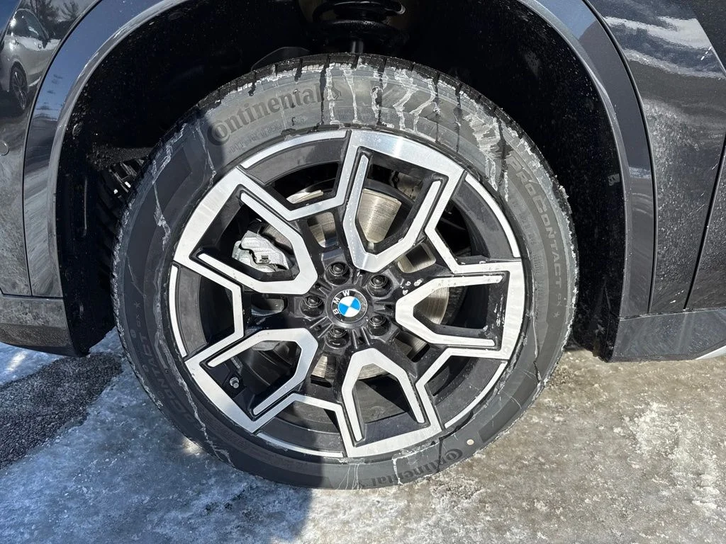 New 2026 Black BMW xDrive28i image 9