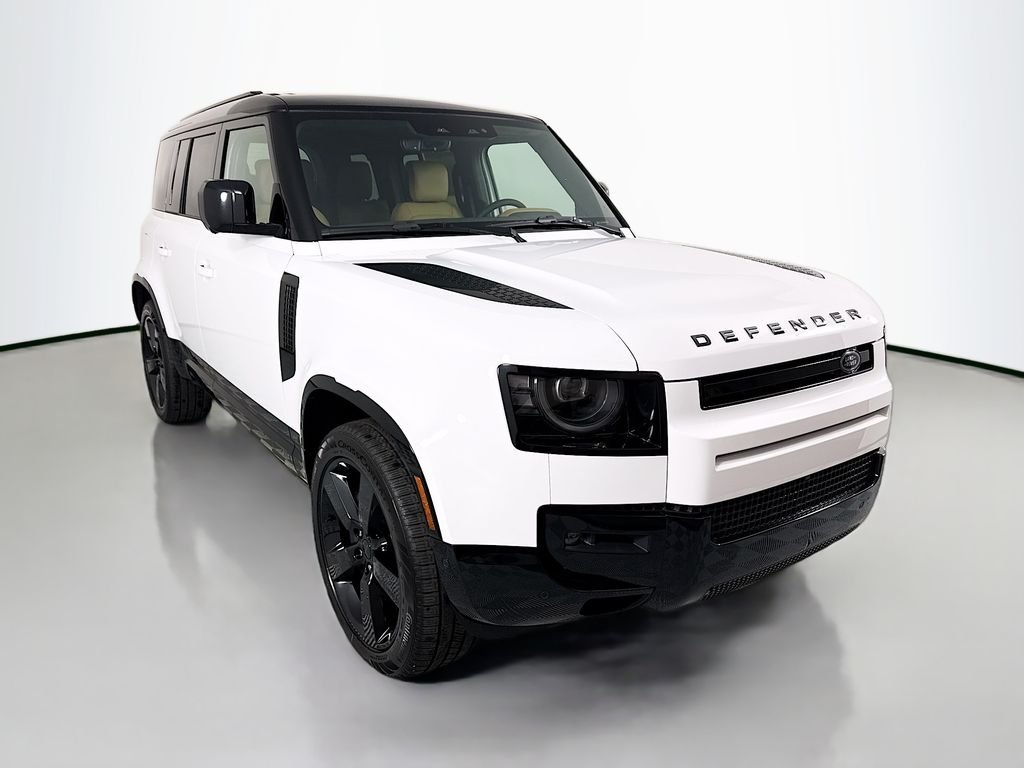 New 2026 Fuji White Land Rover X-Dynamic SE image 7
