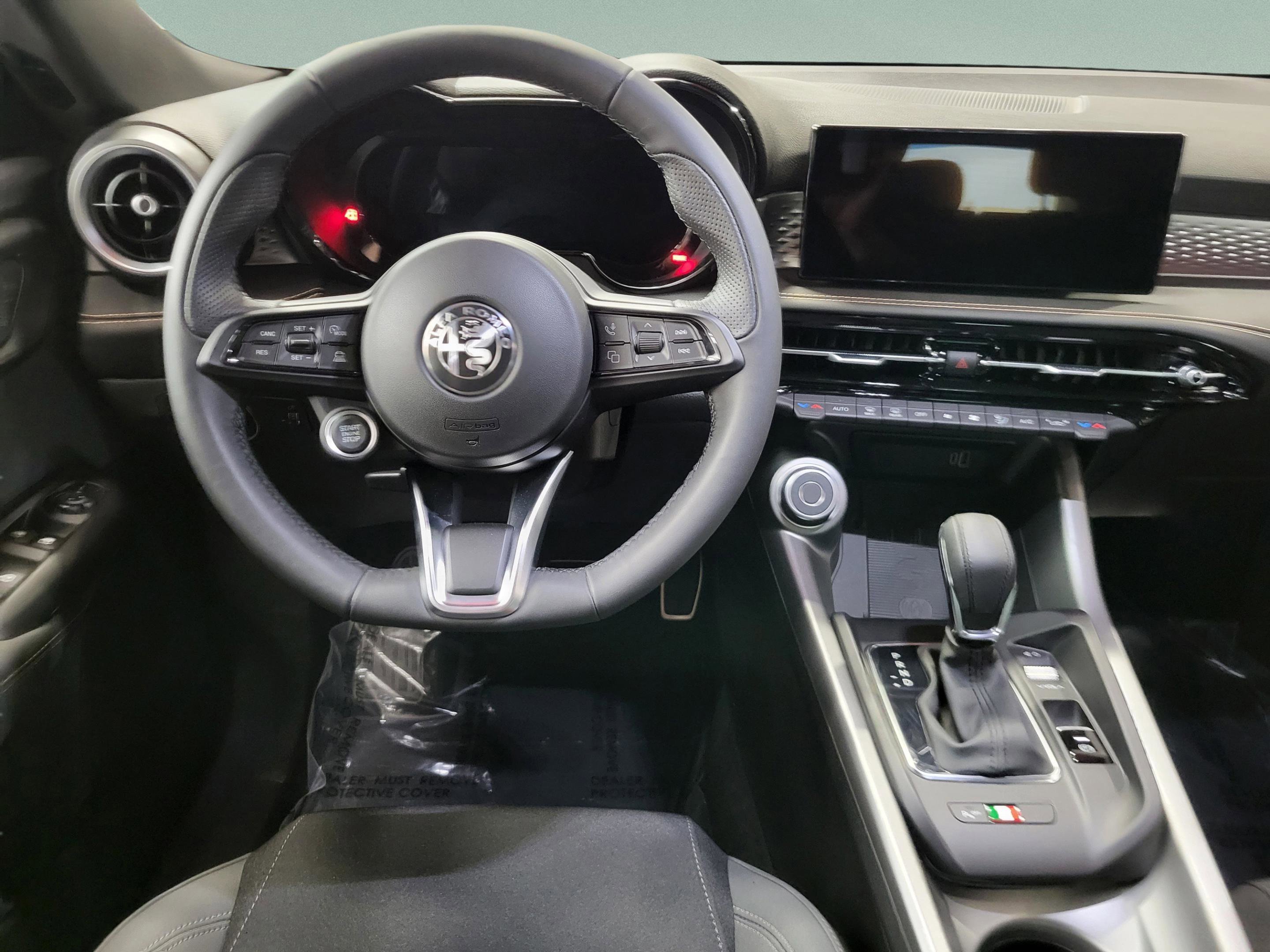 2025 Alfa Romeo Tonale Base - Photo 37