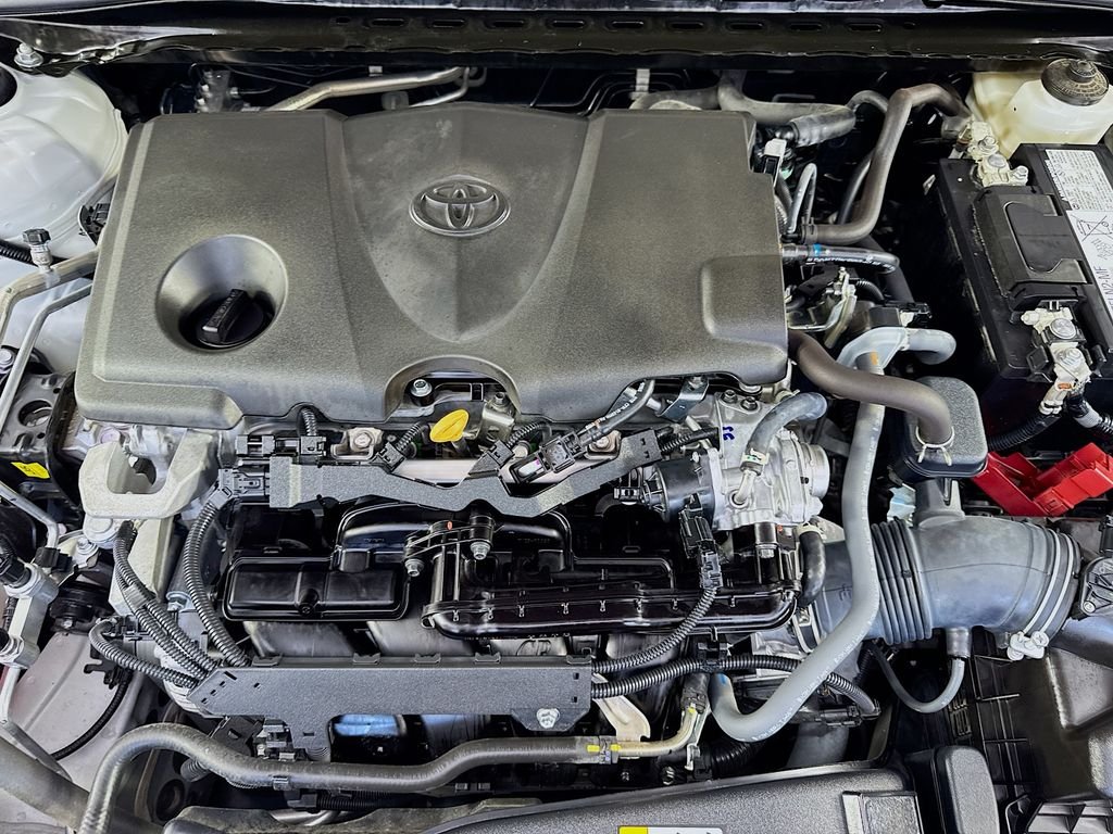 Used 2024 Ice Toyota SE image 36