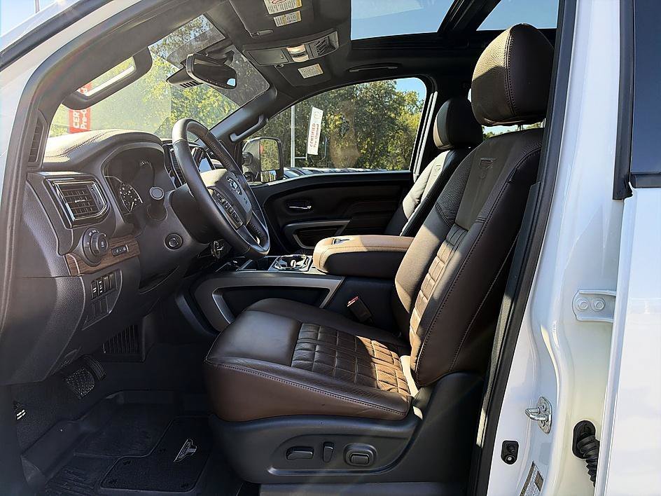Used 2022 Pearl White Tricoat Nissan Platinum Reserve image 13