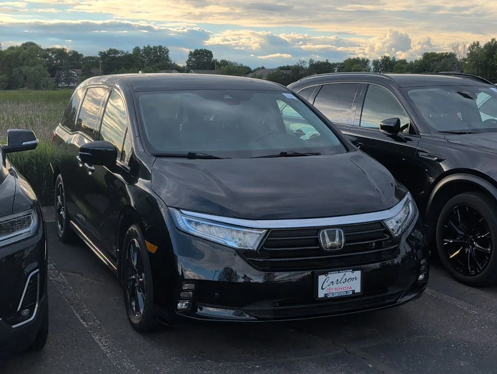 Used 2023 Honda Odyssey Elite with VIN 5FNRL6H98PB038673 for sale in Minneapolis, Minnesota