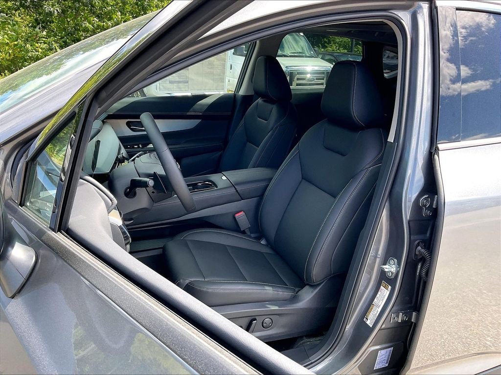 New 2026 Gun Metallic Nissan SL image 11