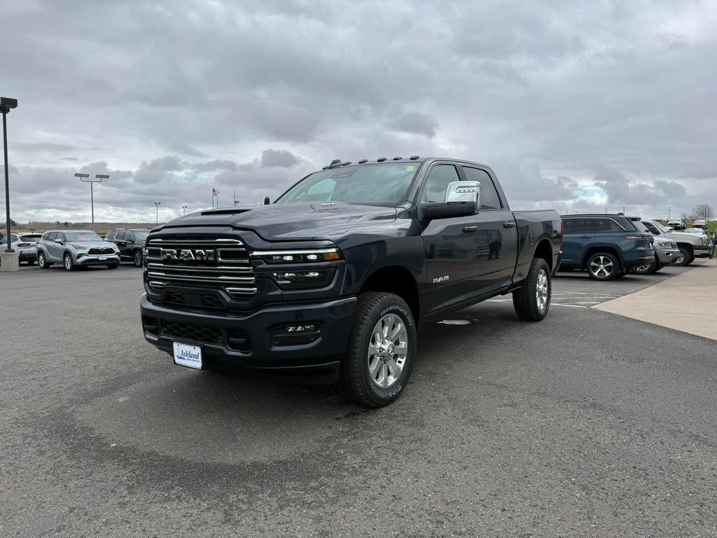 2026 RAM 3500 Laramie - Photo 8