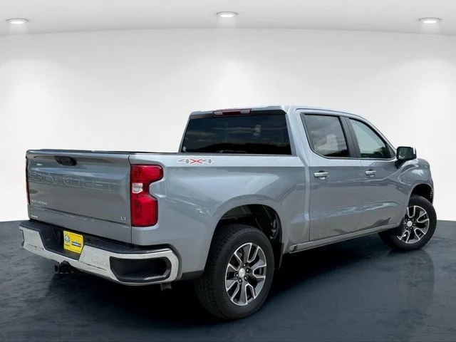 Used 2023 Gray Chevrolet LT image 8