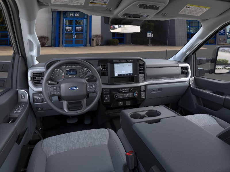 New 2024 Oxford White Ford F-350® XLT image 9