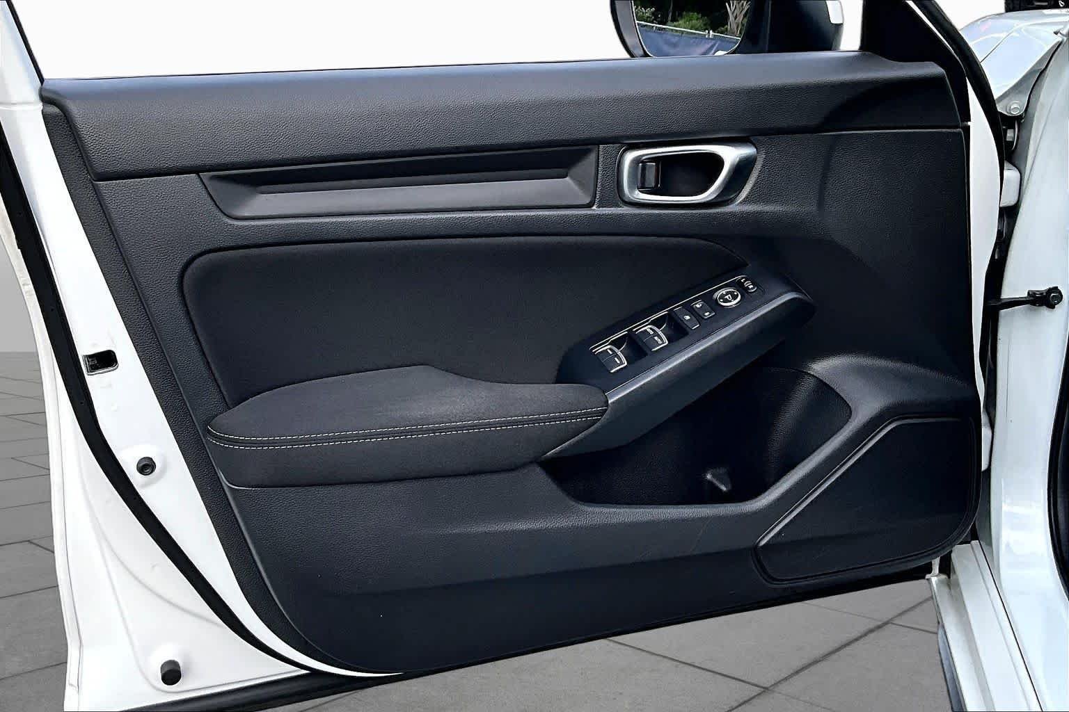 2023 Honda Civic Hatchback LX - Photo 21