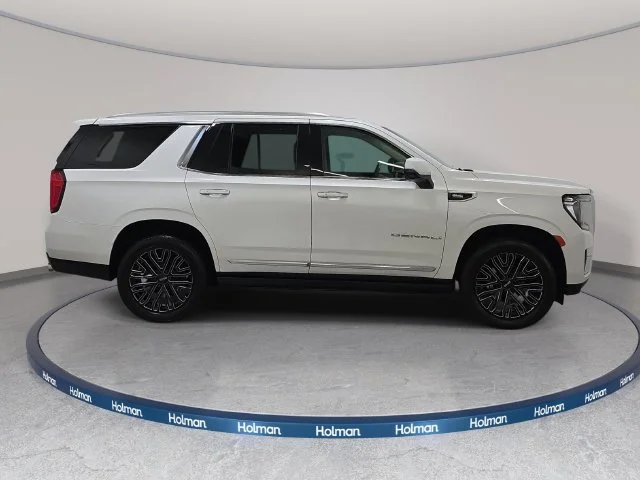 Used 2021 White GMC Denali image 5