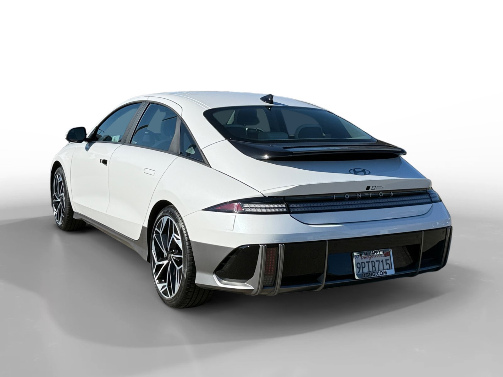 Certified Used 2025 Serenity White Hyundai SEL image 3