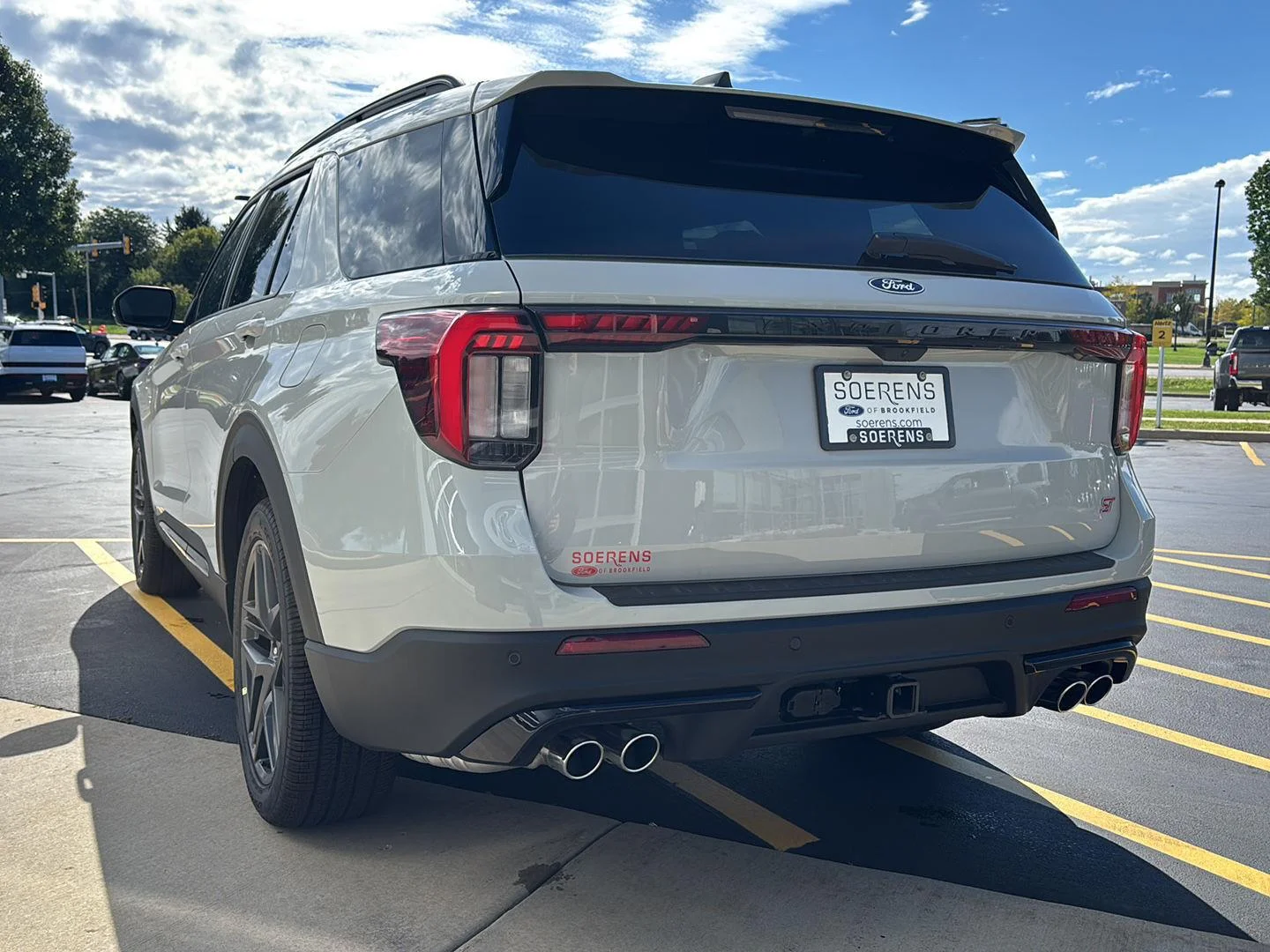New 2027 Avalanche Gray Ford ST image 32