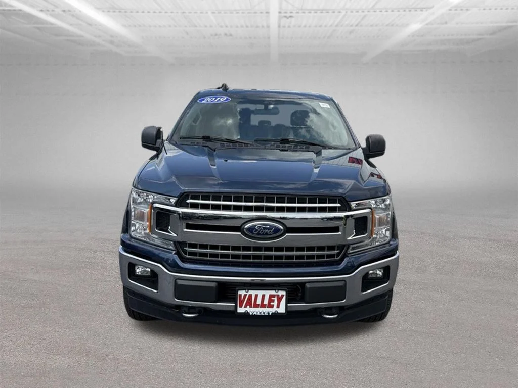 Certified Used 2019 Blue Jeans Metallic Ford XLT image 3