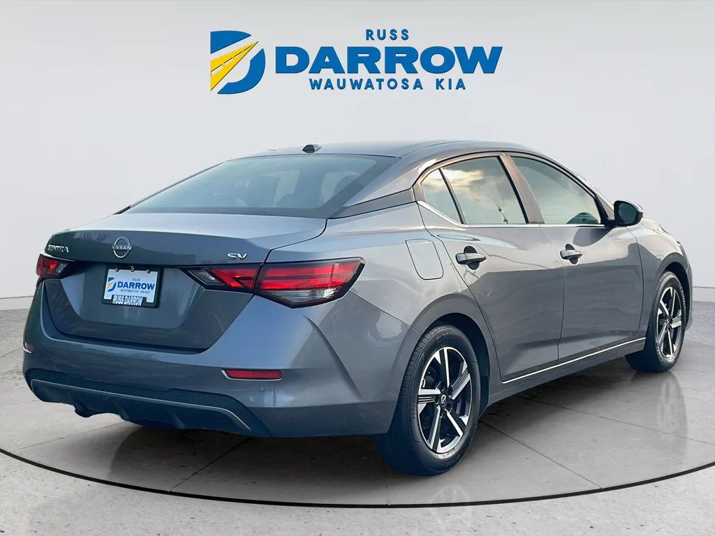 Used 2024 Gray Nissan SV image 5