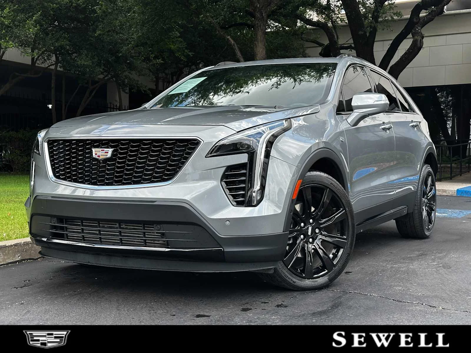 2023 Cadillac XT4 Sport's photo
