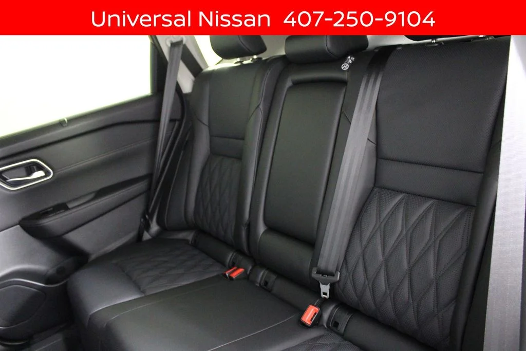 New 2026 Super Black Nissan Platinum image 17