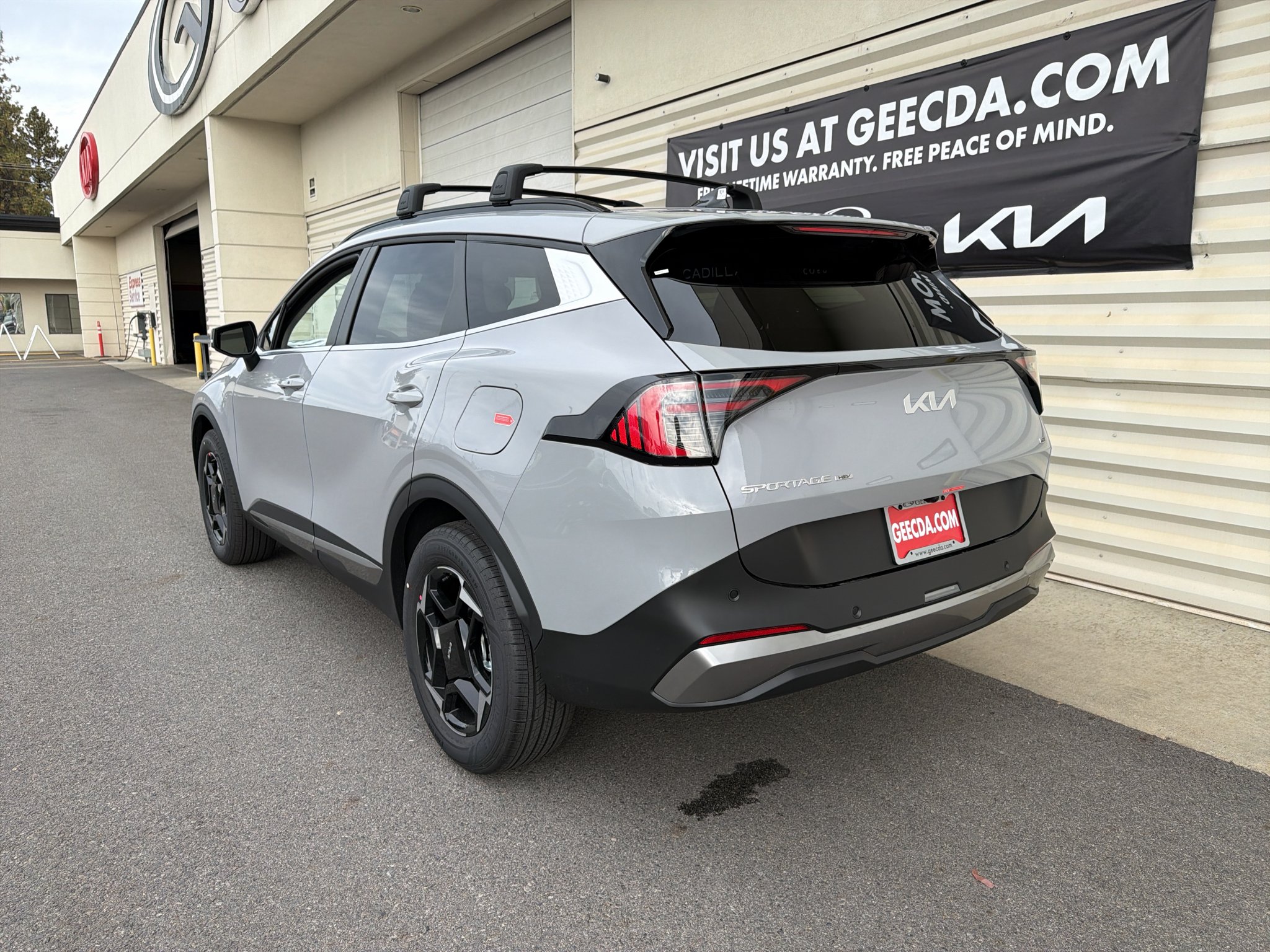 New 2027 Wolf Gray Kia EX image 6