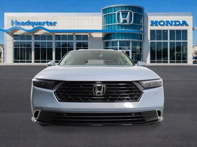 New 2026 Urban Gray Pearl Honda Touring image 8