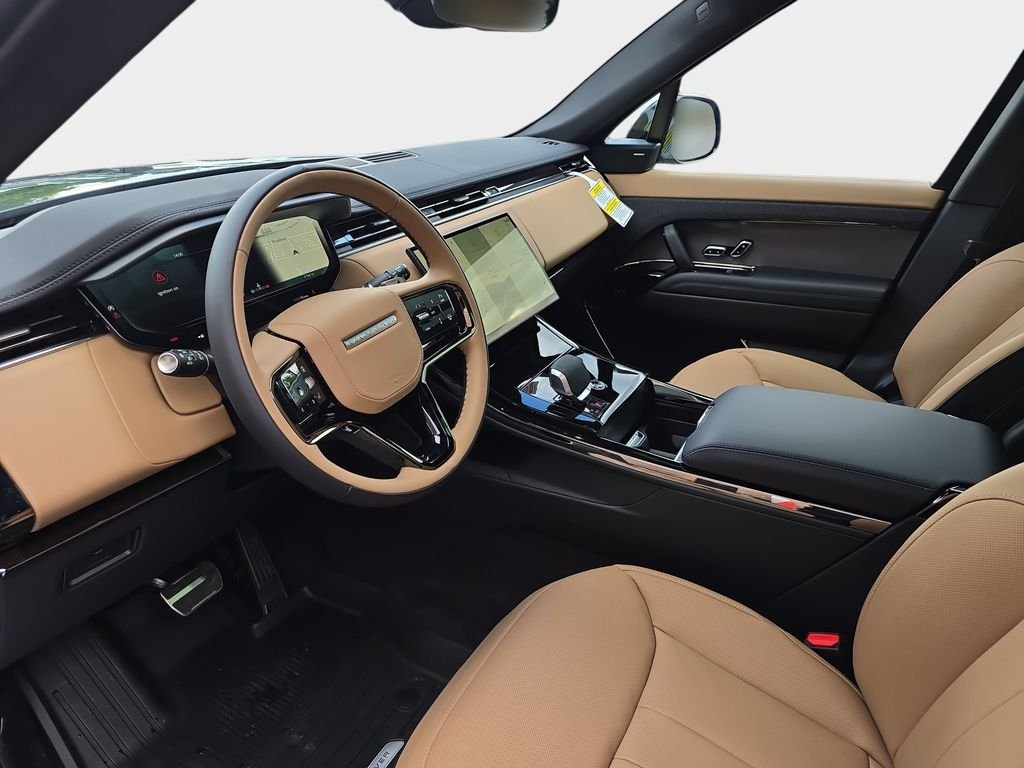 New 2026 British Racing Green LAND ROVER Dynamic SE image 13