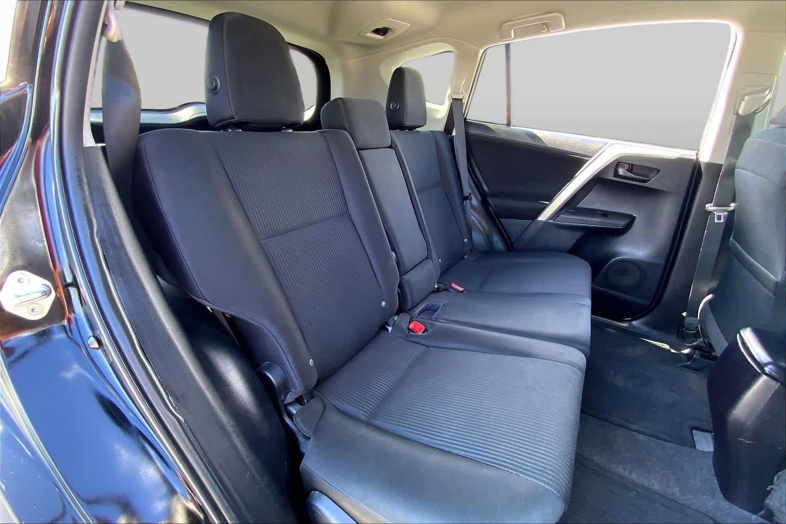 Used 2015 Black Toyota LE image 19