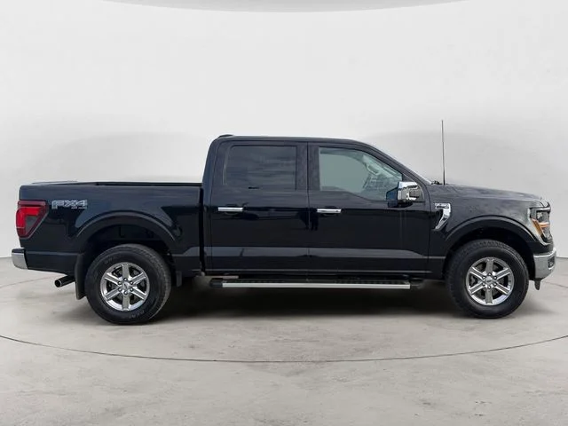 Certified Used 2025 Agate Black Metallic Ford XLT image 4