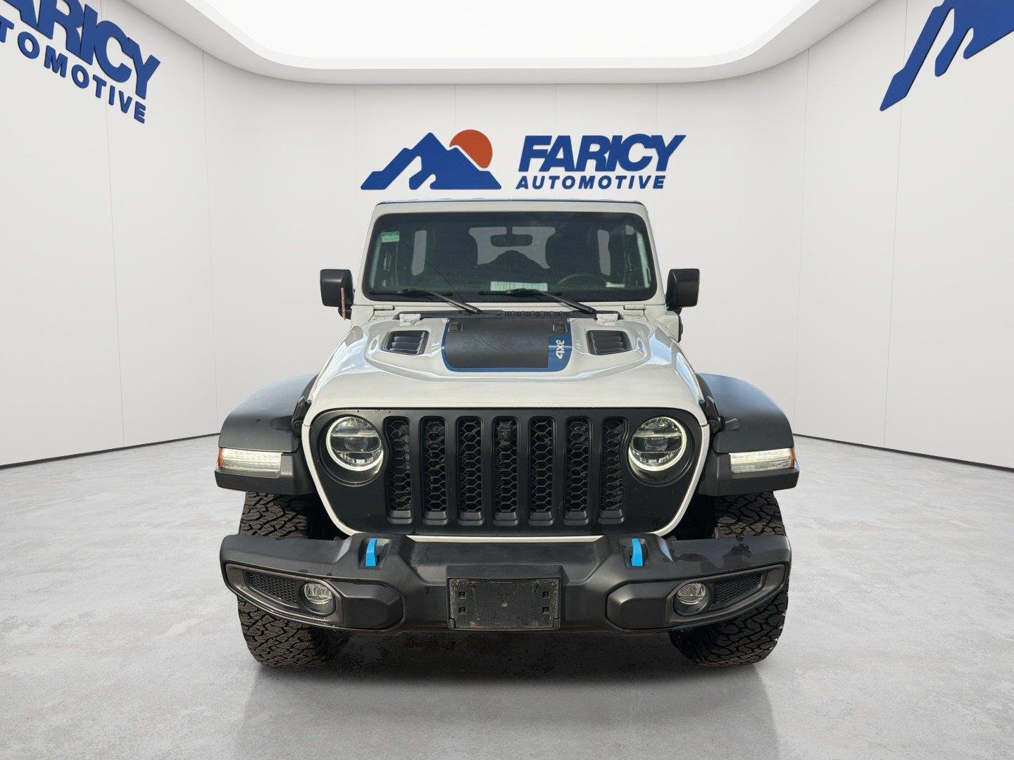 Used 2021 Bright White Clearcoat Jeep Unlimited Rubicon image 2