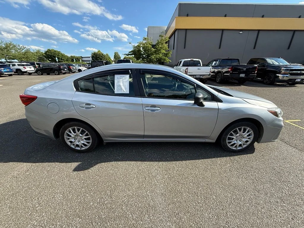 Used 2019 Silver Subaru 2.0i image 8