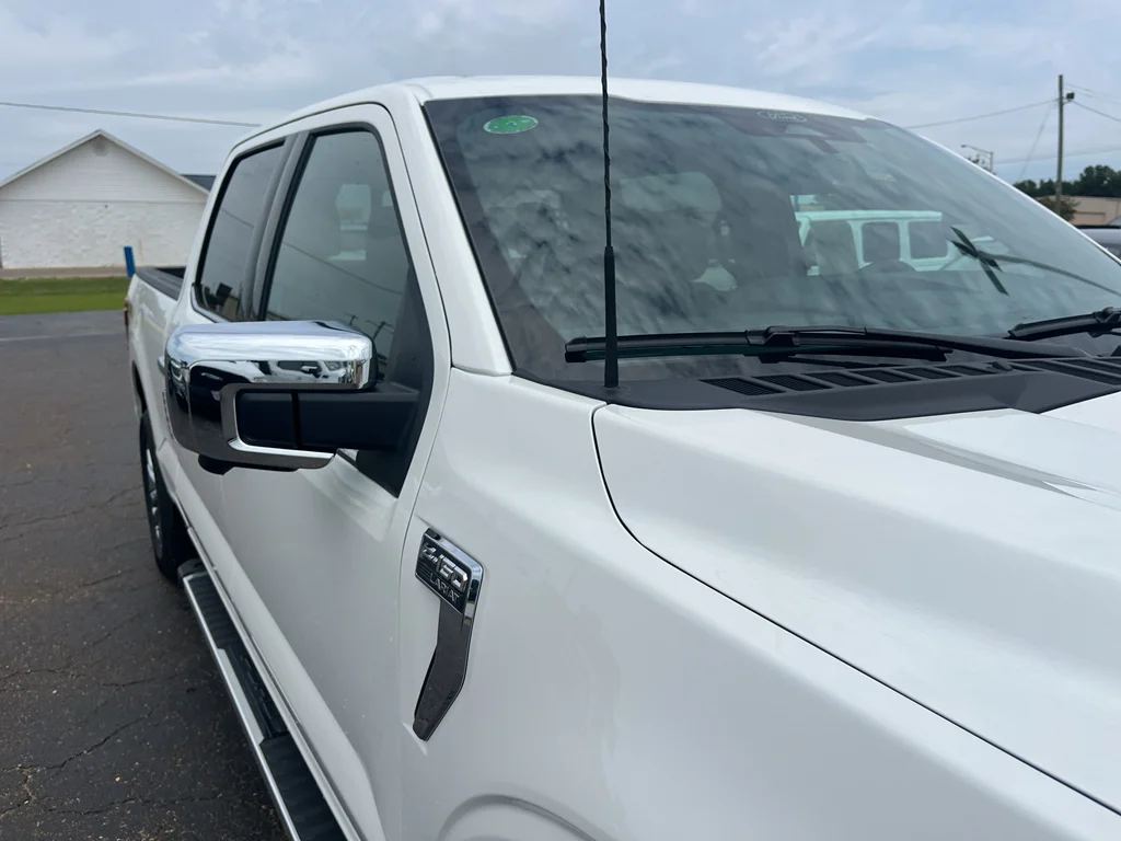 New 2026 Star White Metallic Tri-Coat Ford Lariat® image 12