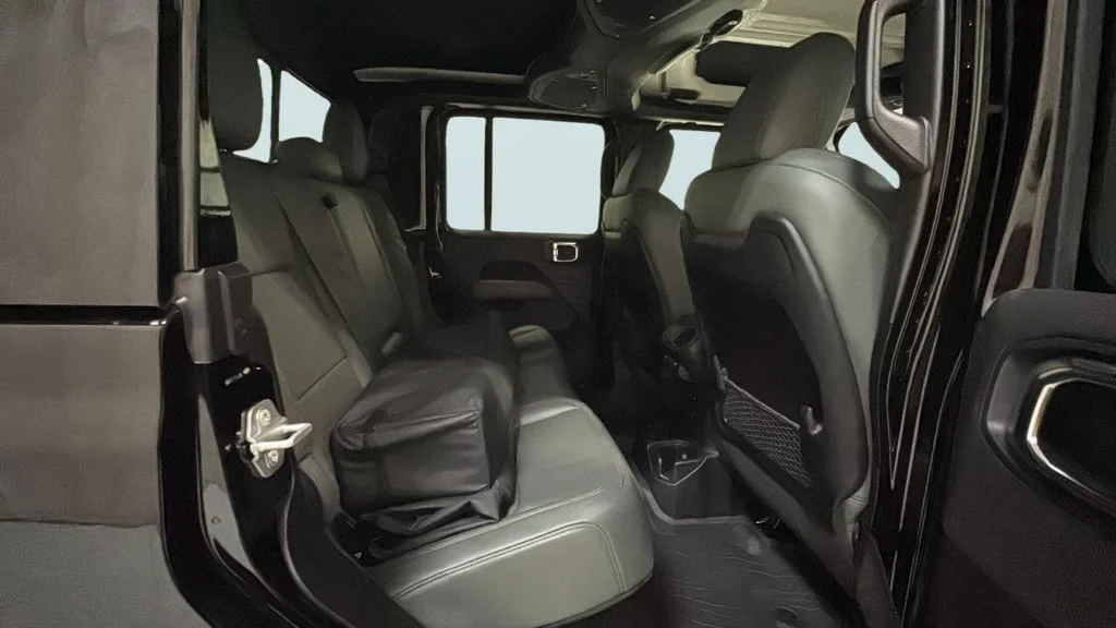 New 2026 Black Clear-Coat Exterior Paint Jeep Mojave X image 15