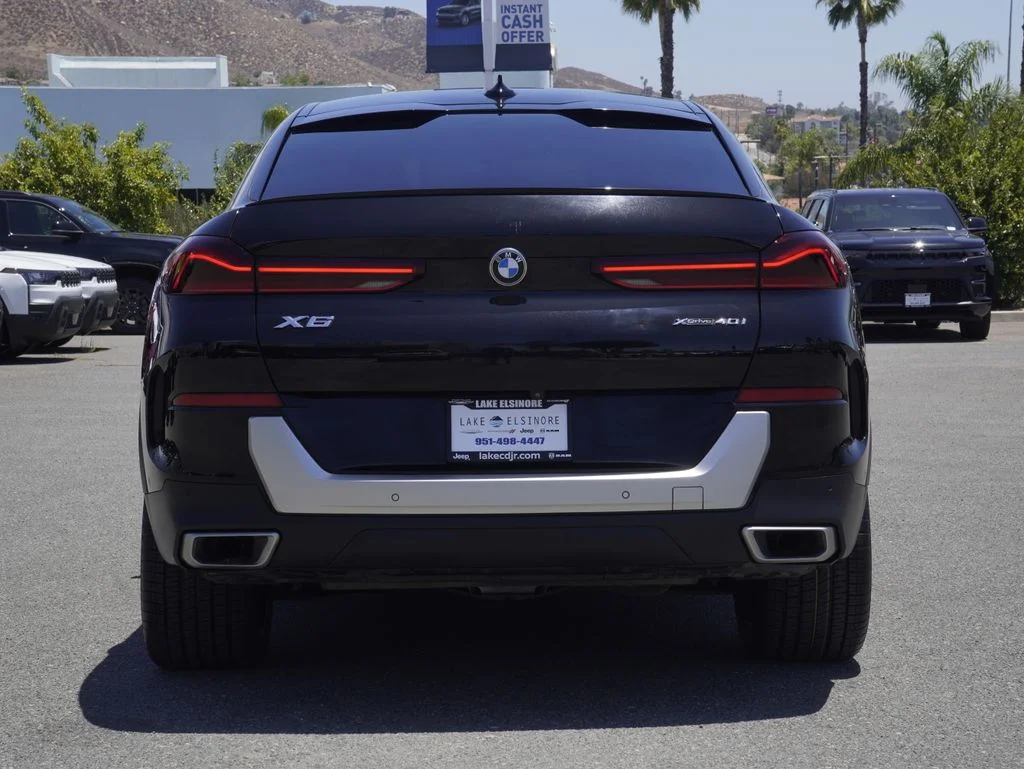 Certified Used 2022 Black BMW xDrive40i image 4