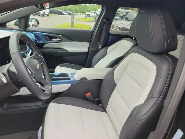 2025 Chevrolet Equinox EV 1LT - Photo 19