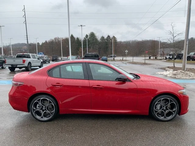 New 2026 Alfa Rosso Alfa Romeo Sprint AWD image 7