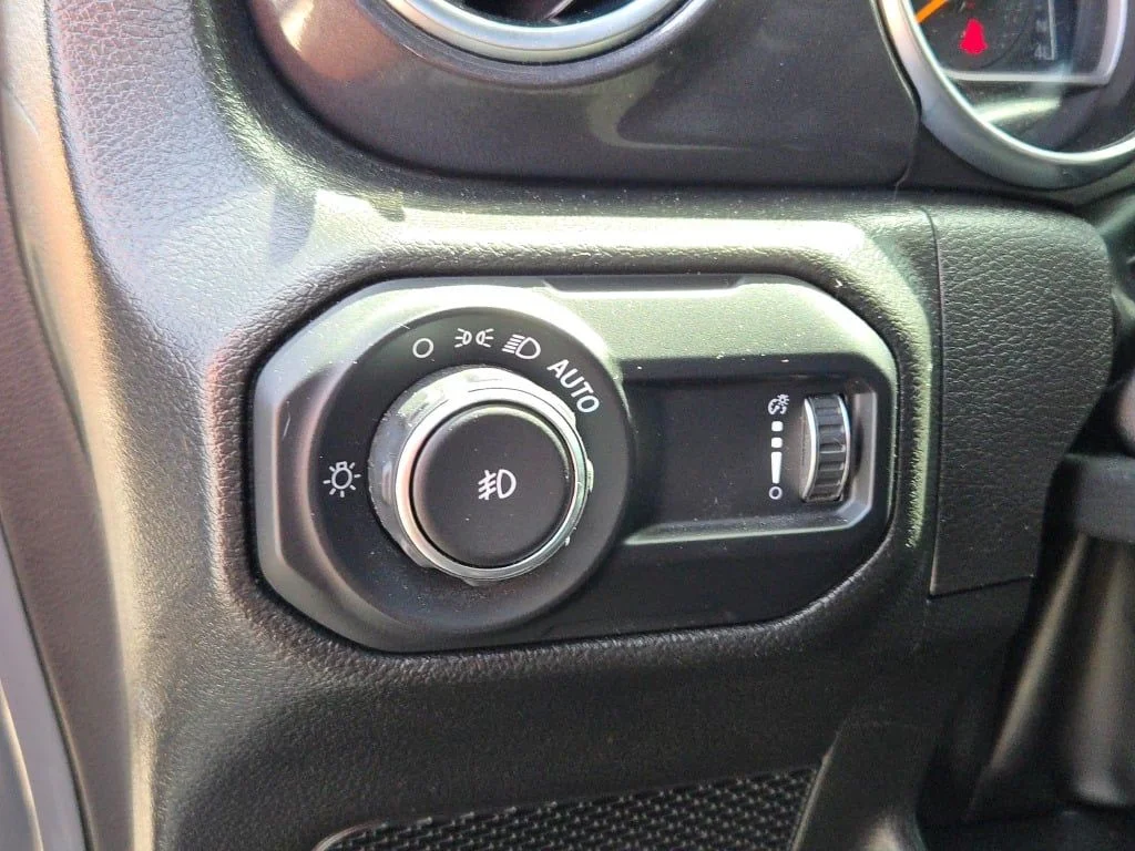 Used 2023 Gray Jeep Rubicon 392 image 24