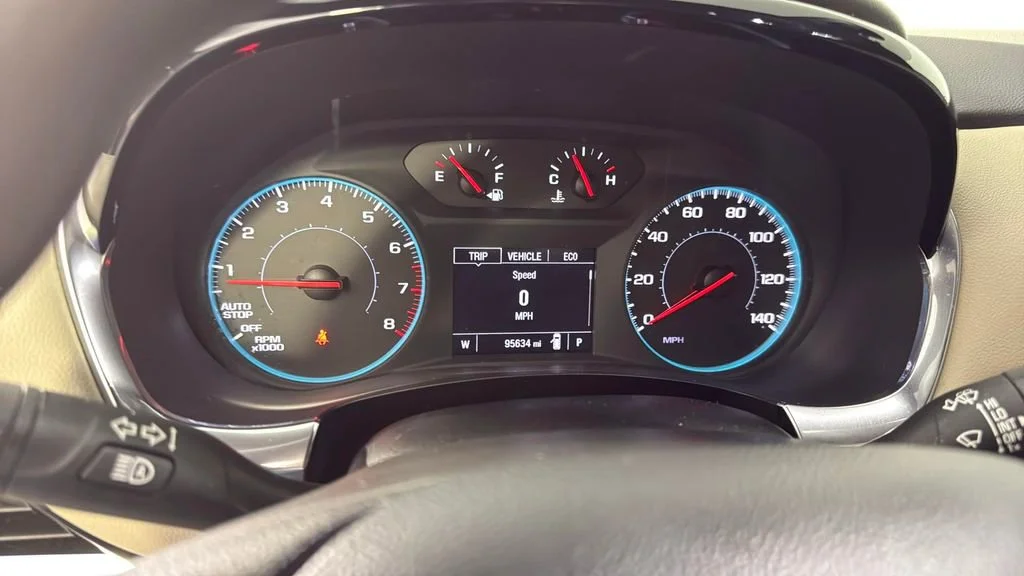 Used 2023 Summit White Chevrolet LS image 15