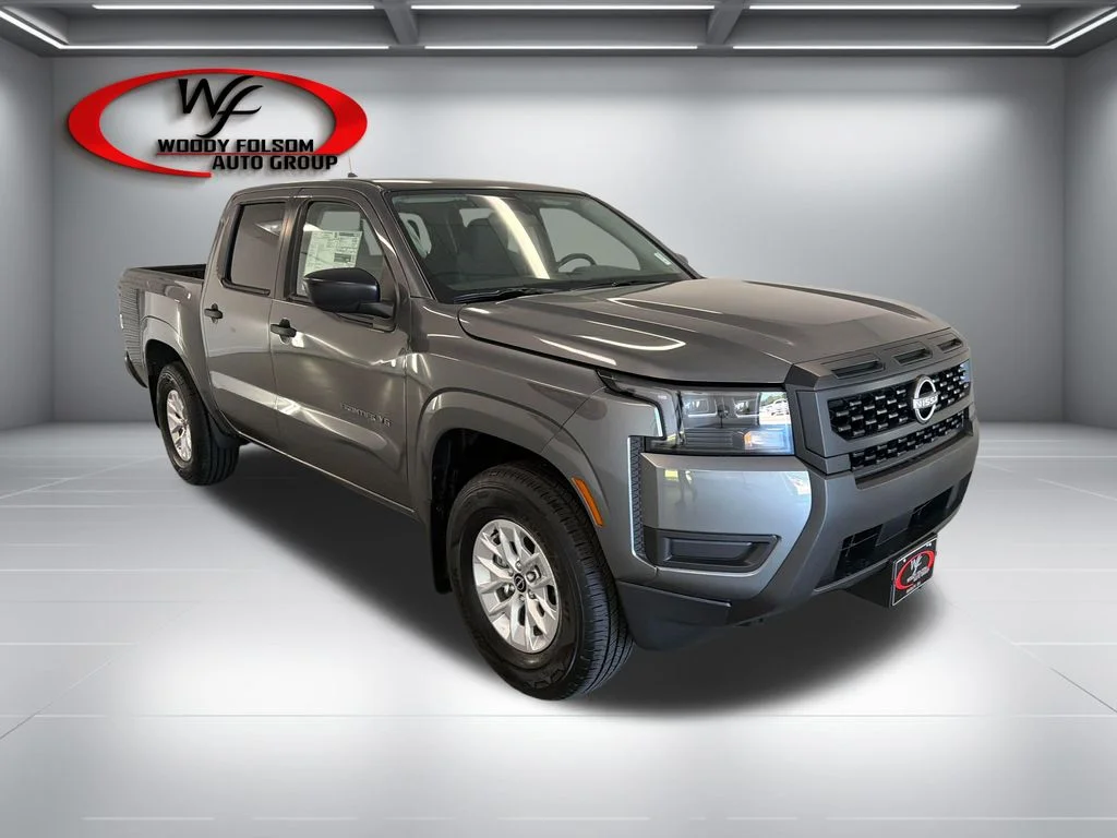 New 2027 Gun Metallic Nissan Crew Cab S image 3