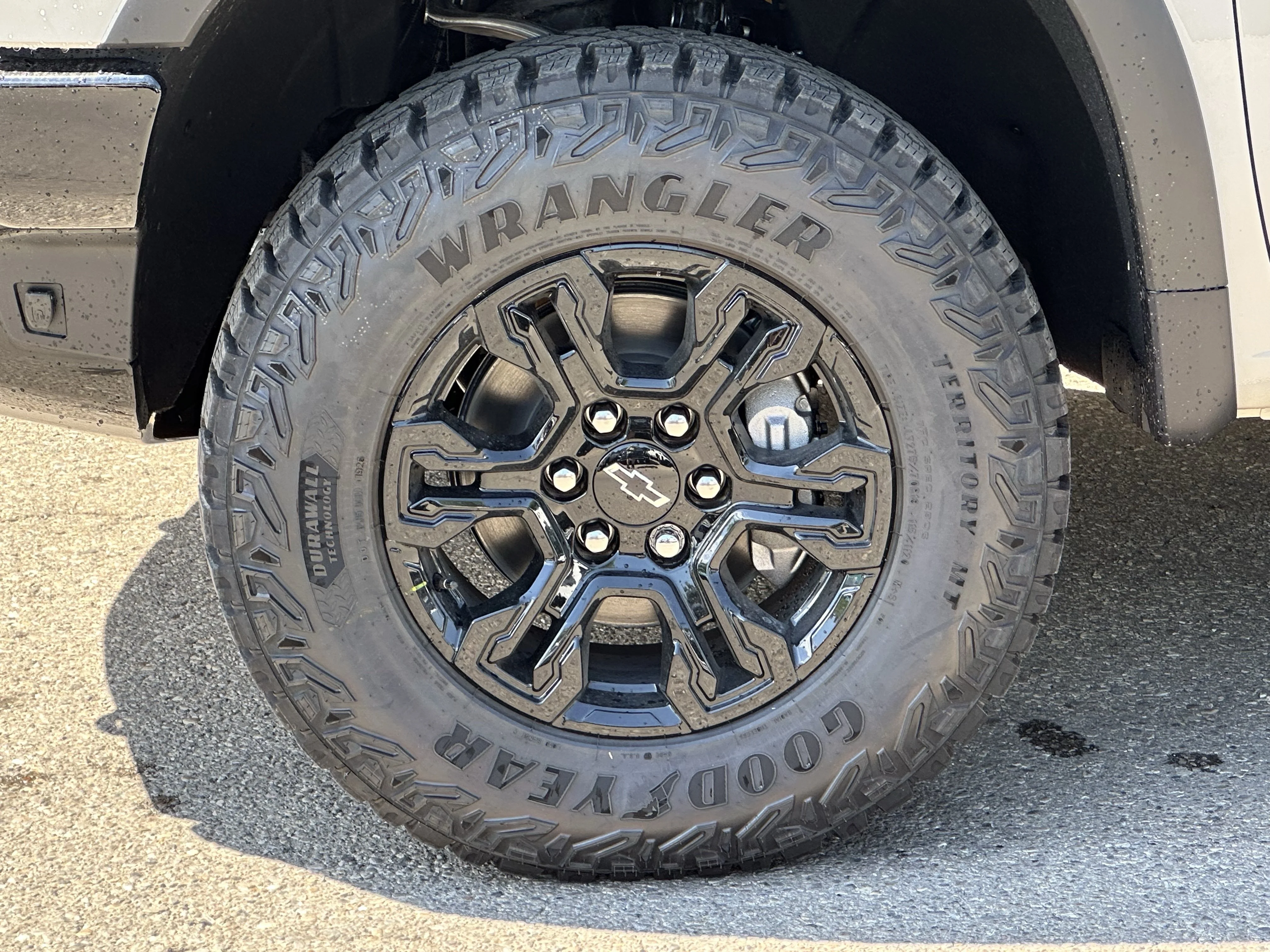 New 2026 White Sands Chevrolet ZR2 image 6