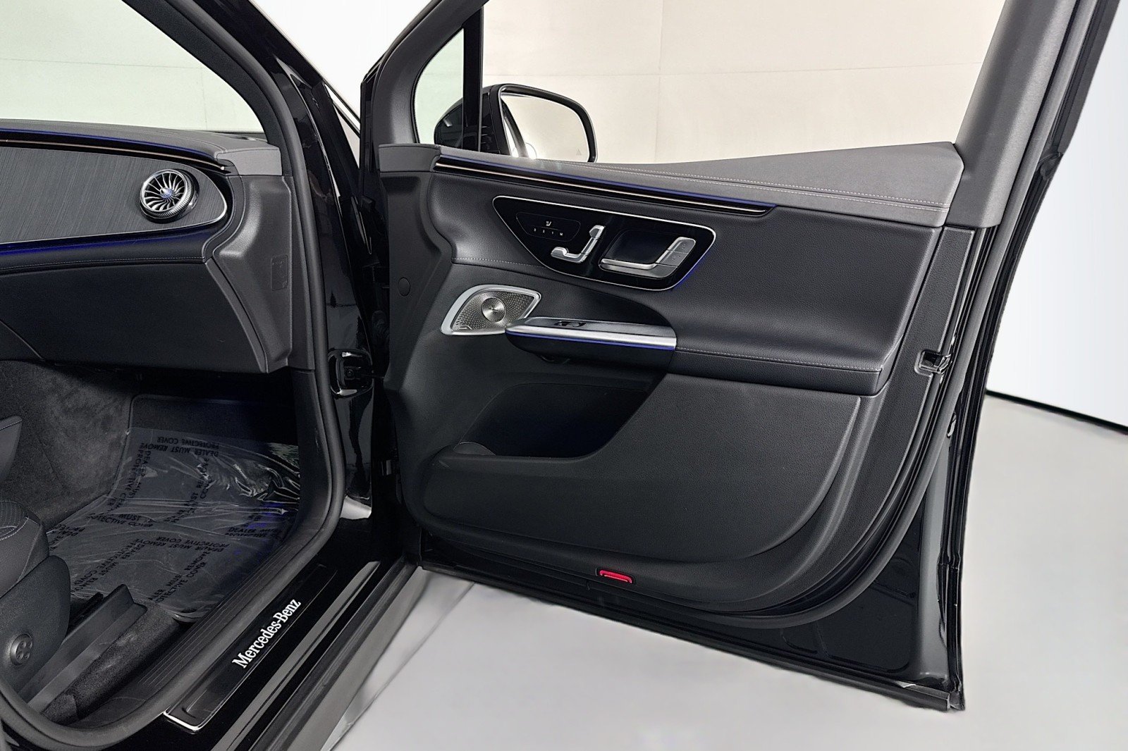 Used 2023 Obsidian Black Metallic Mercedes-Benz 350 image 23