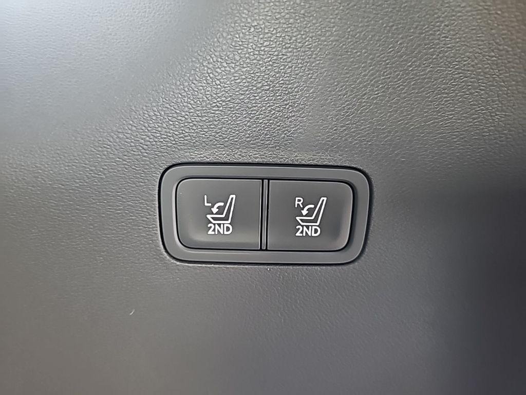 New 2026 Red Hyundai SEL AWD image 41