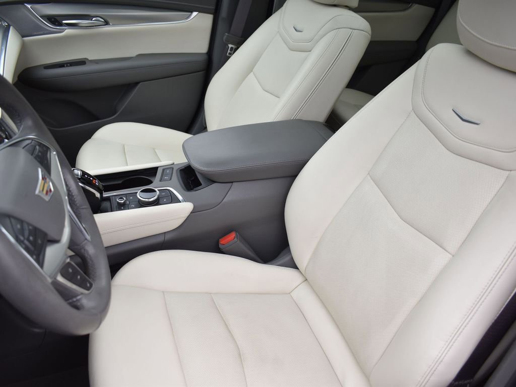 2023 CADILLAC XT5 - Image 12