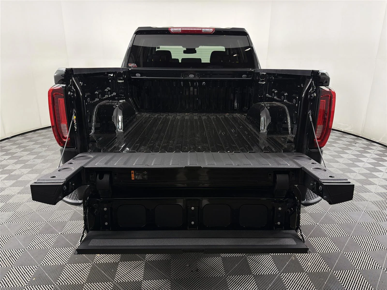 New 2026 Onyx Black GMC SLT image 16