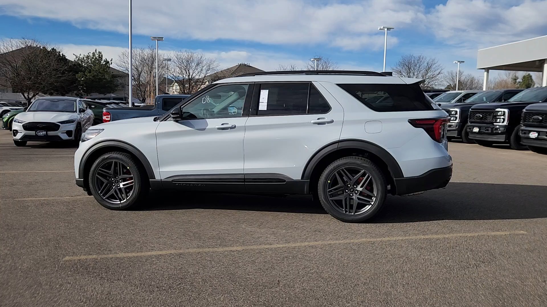 2026 Ford Explorer ST - Photo 13