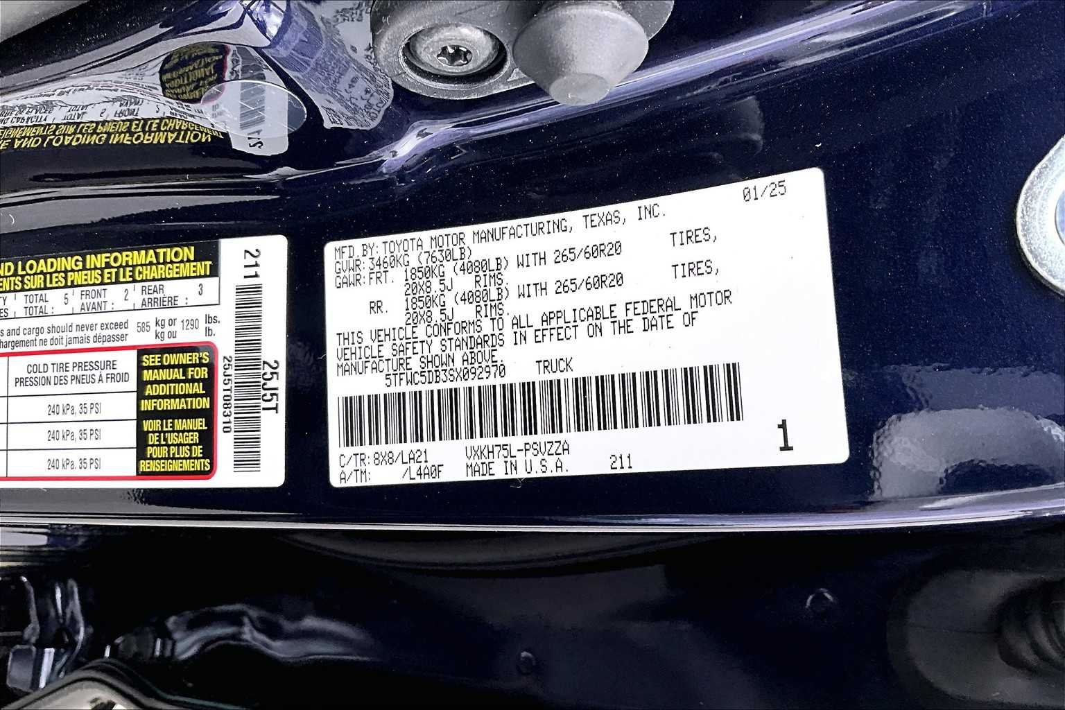 2025 Toyota Tundra Platinum - Photo 22