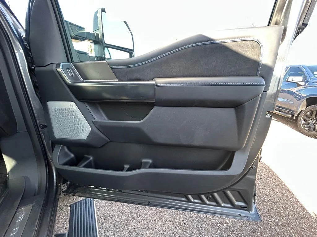 2026 Ford F-250 Super Duty Platinum - Photo 25
