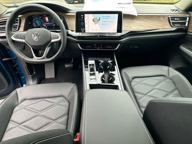 New 2026 Blue Volkswagen 2.0T SE w/Technology image 15