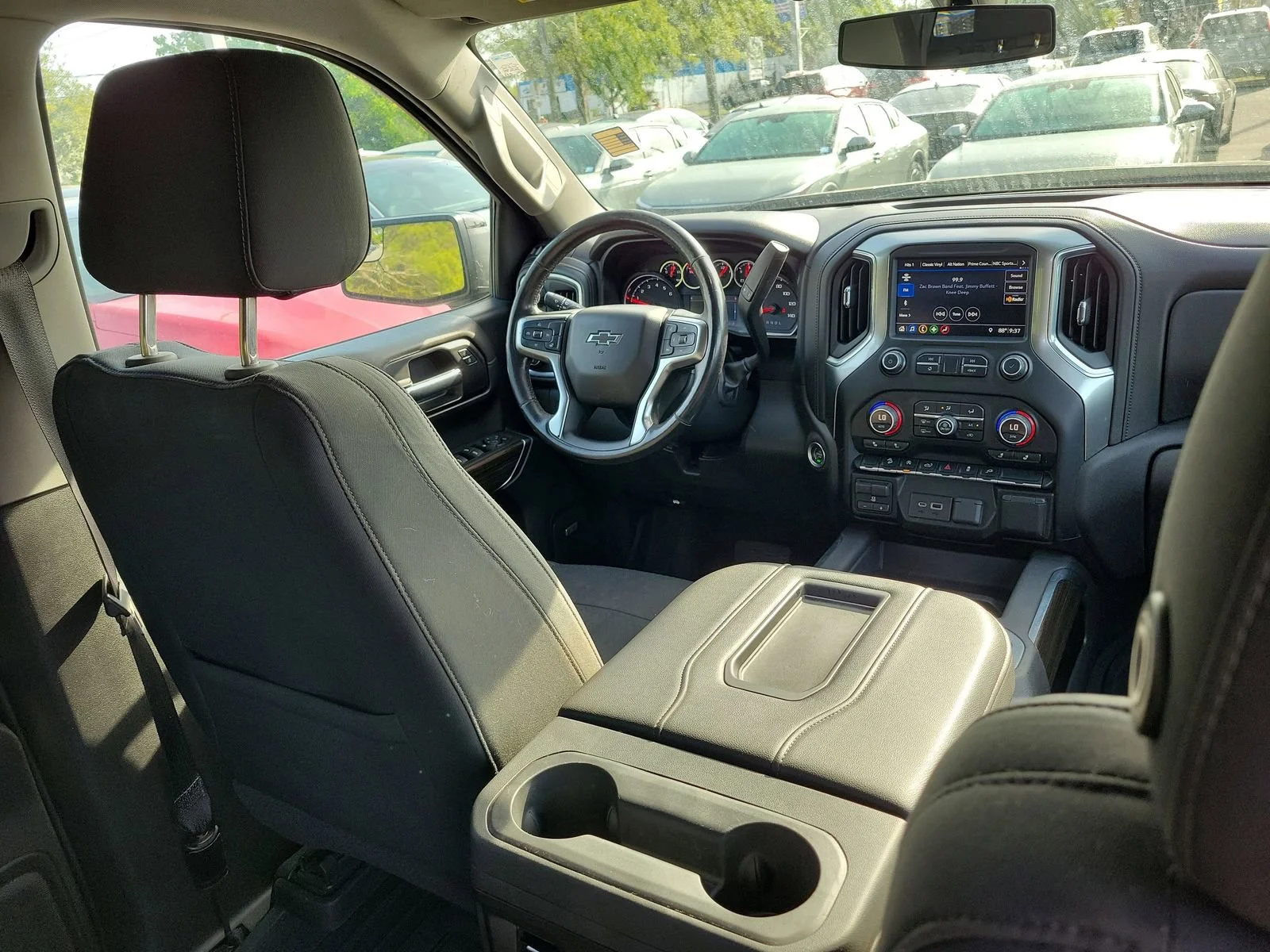 2019 Chevrolet Silverado 1500 RST - Photo 13