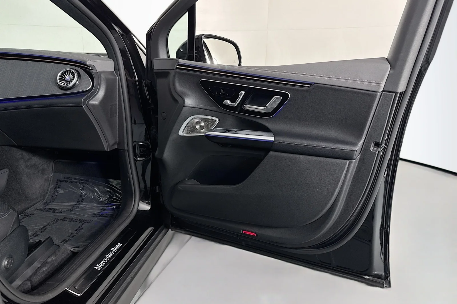 Used 2023 Obsidian Black Metallic Mercedes-Benz 350 image 23