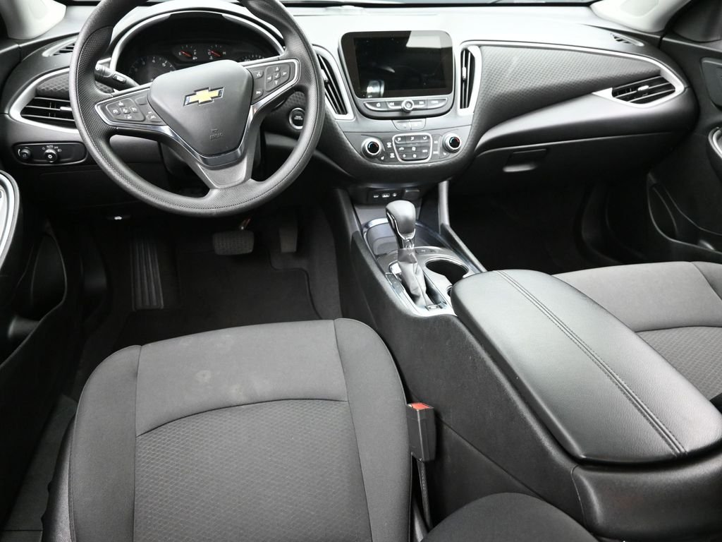 2024 Chevrolet Malibu 1LT - Photo 12