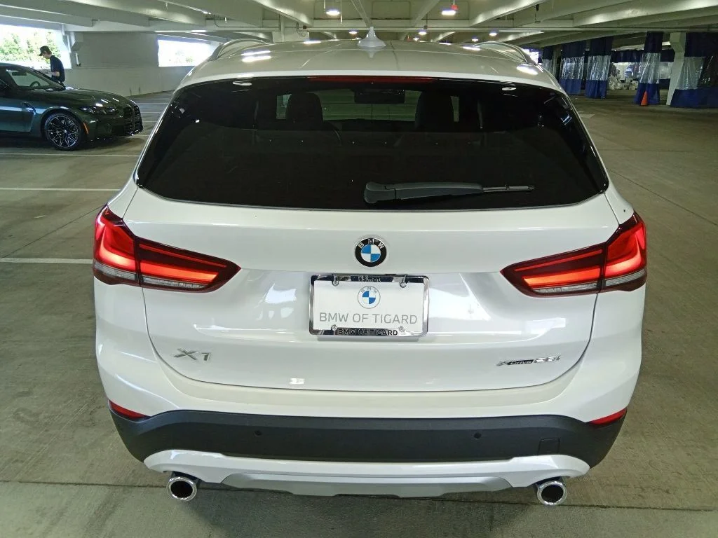 Used 2021 Mineral White Metallic BMW xDrive28i image 6