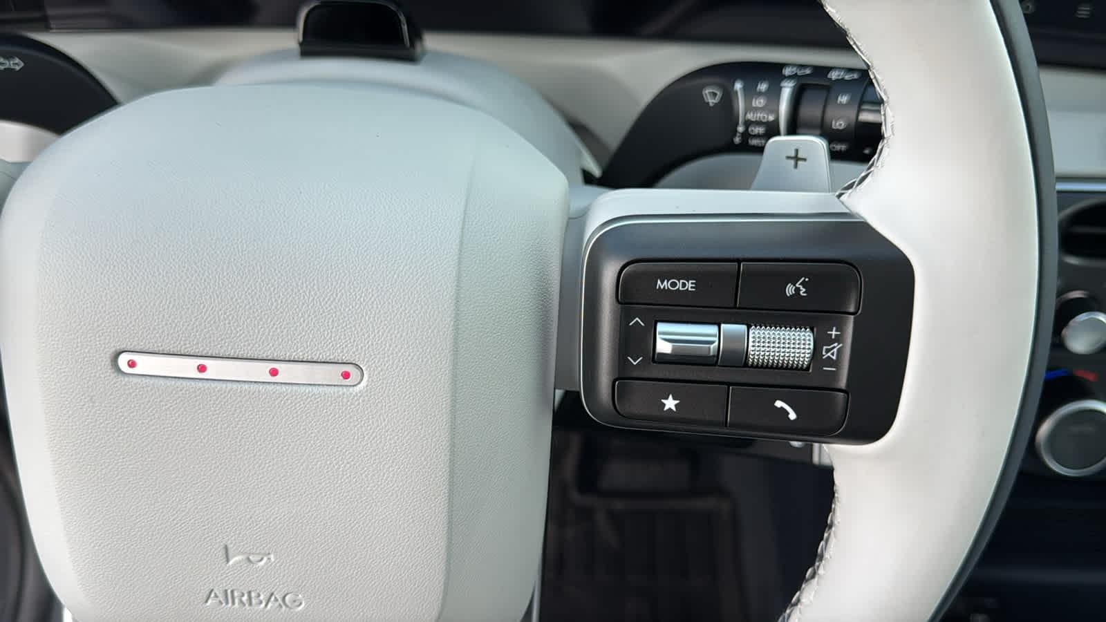 Nuevo Hyundai Calligraphy AWD 2026 en color gris perla Ecotronic, imagen 50.