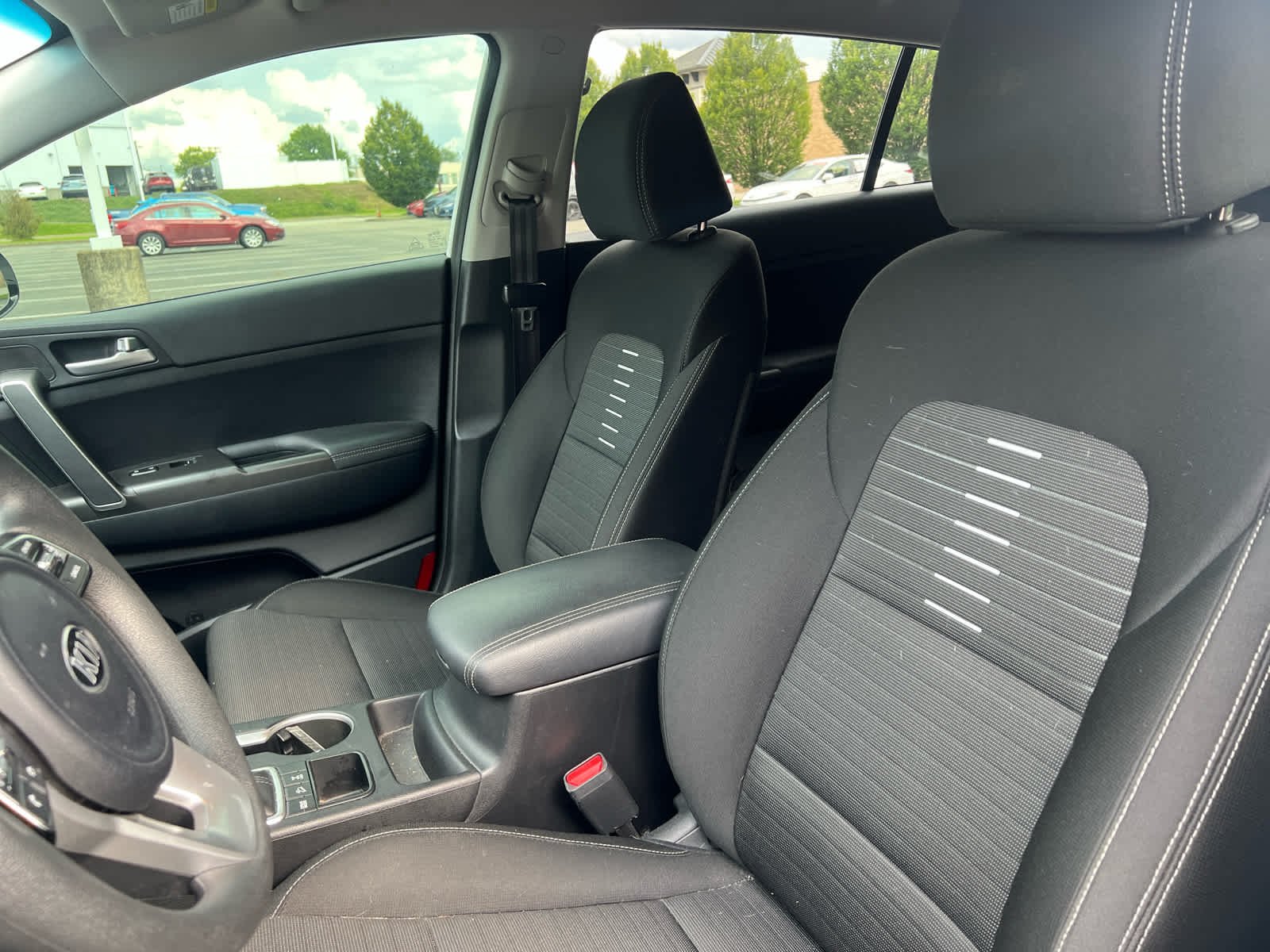 Used 2022 Snow White Pearl Kia LX image 24