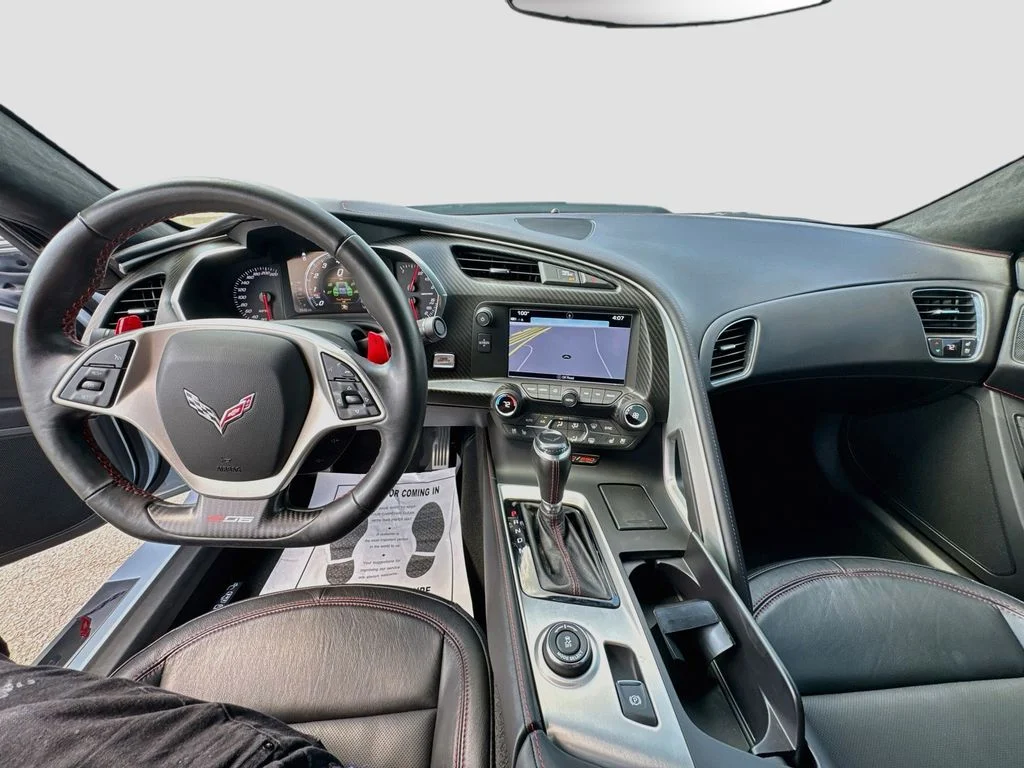 Used 2019 White Chevrolet Z06 image 28