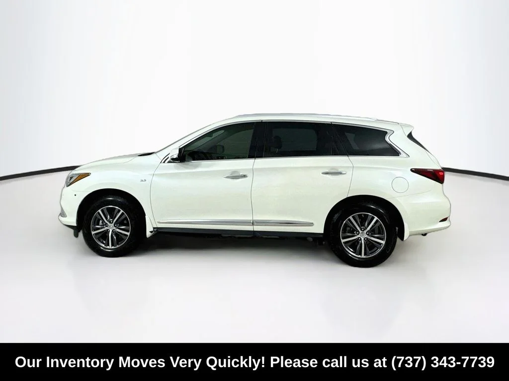 Used 2019 Majestic White INFINITI LUXE image 4